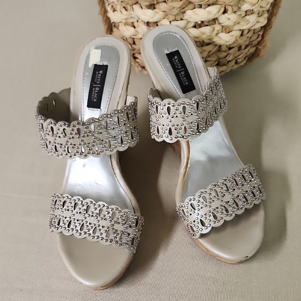 White House Black Market Women's Silver Sandals SIZE 9 Leather Wedge - Picture 2 of 7